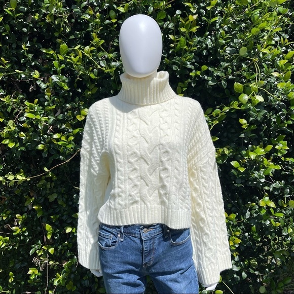 NWT WAYF Sweet Nothings Ivory Cable Turtleneck Crop Sweater - Picture 2 of 12